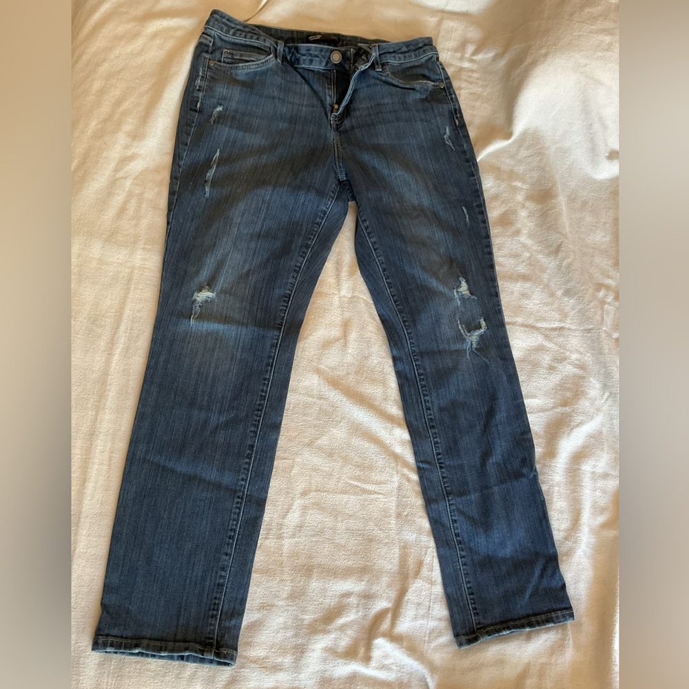 Vera Wang Distressed Jeans